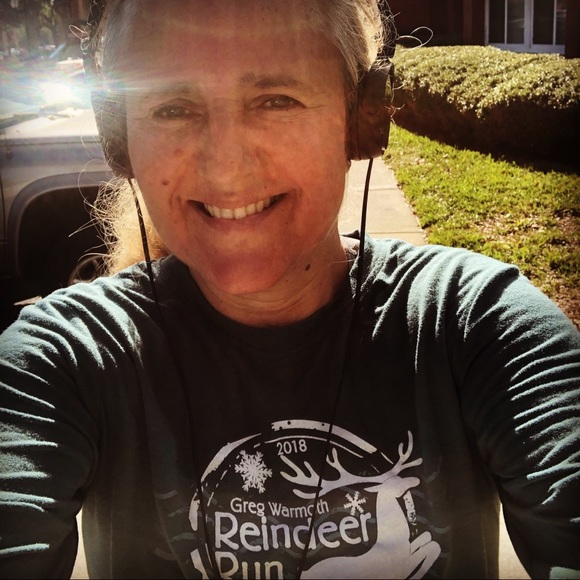 Welcome to my Posh closet! 🥰 - Picture 6 of 8